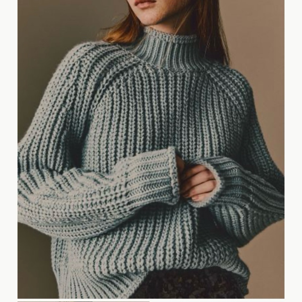 H&M chunky knit rolled neck sweater - size L